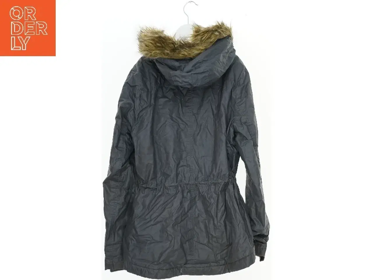 Billede 2 - Vinterjakke med hætte og pelsdetaljer fra H&M (str. S)
