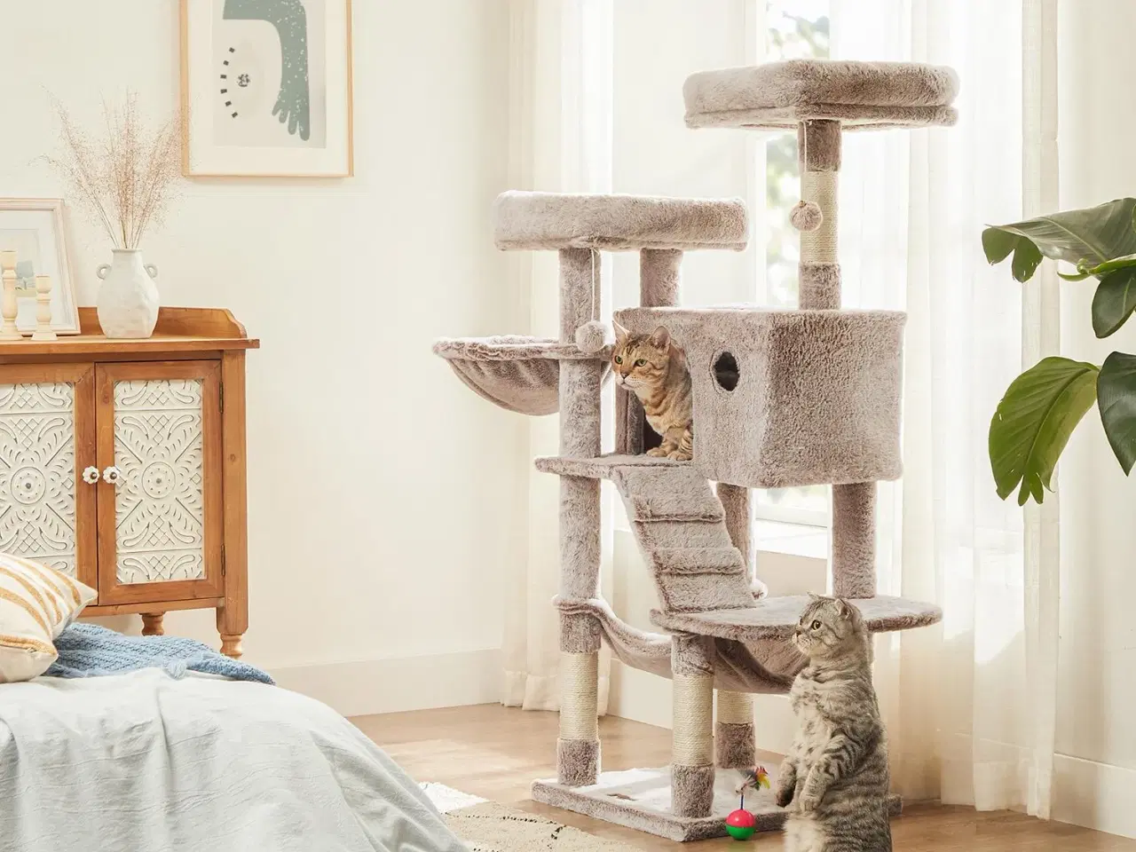 Billede 5 - Kattetræ FEANDREA – kradsetræ med blød beklædning, lys brun, 135 cm