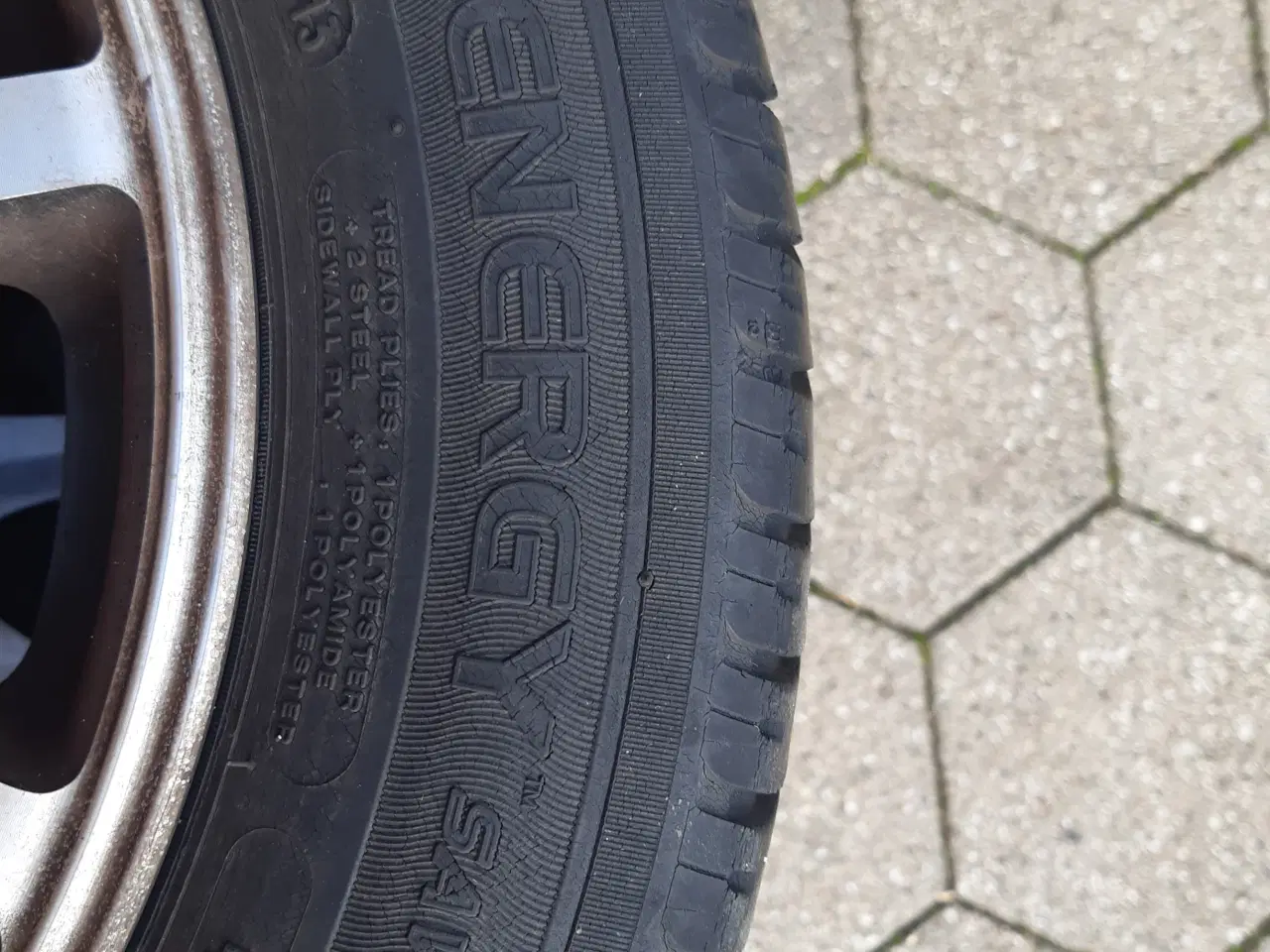 Billede 3 - 4 stk. 14” 185/60 R14 sommerdæk på alu. fælge