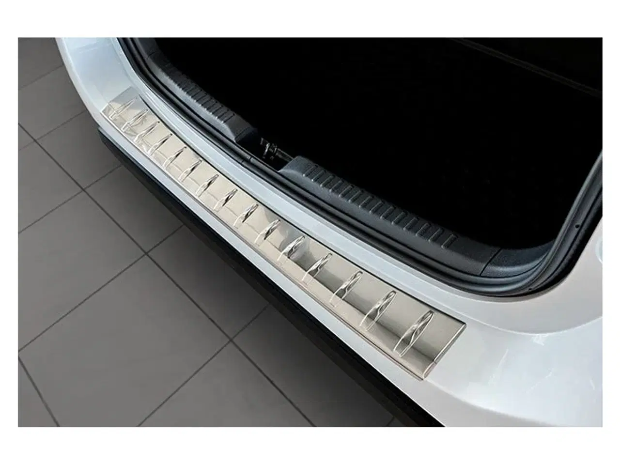 Billede 1 - Læssekantbeskytter Mazda 2 Hybrid ZV 2022- Stål