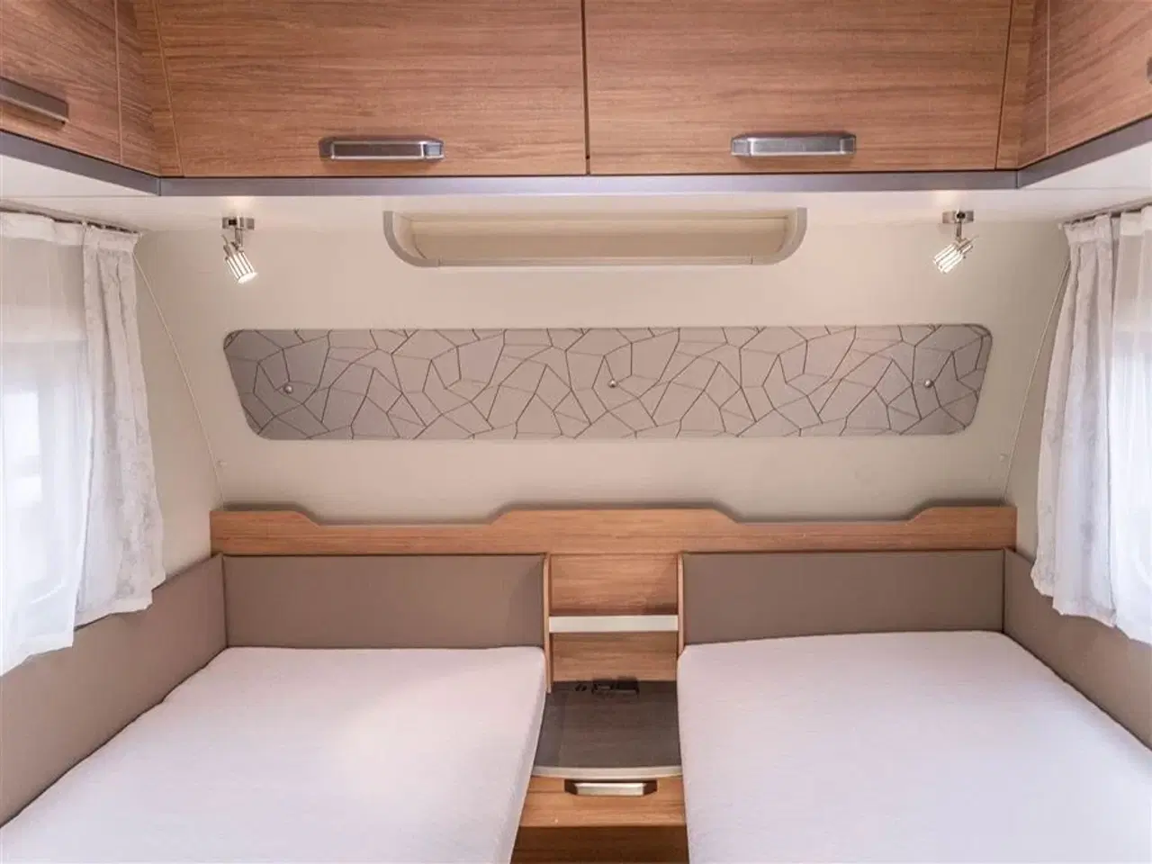 Billede 12 - 2020 - Weinsberg CaraOne 540 EUH   Genial indretning til 4 personer