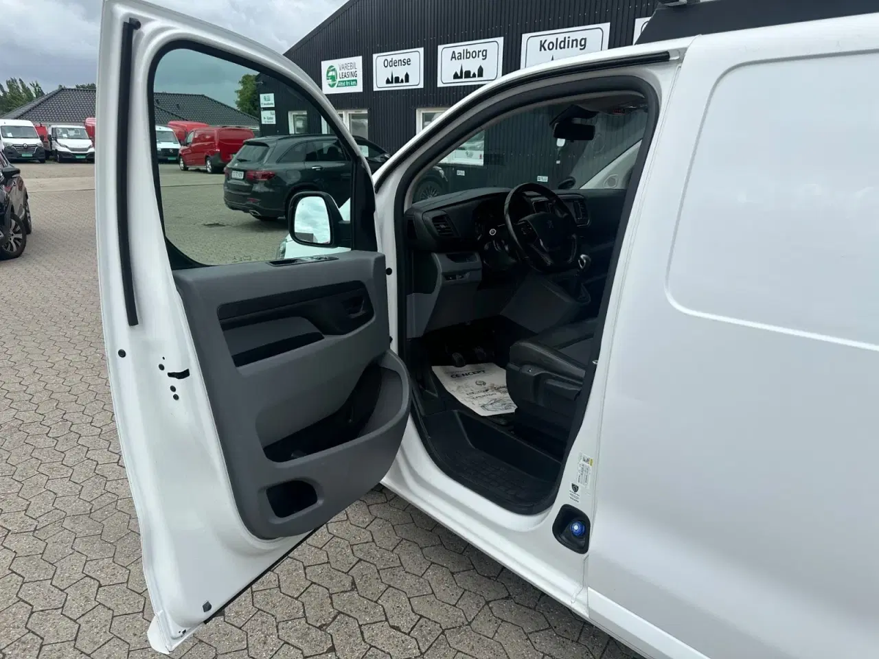 Billede 8 - Peugeot Expert 2,0 BlueHDi 122 L3 Plus Van