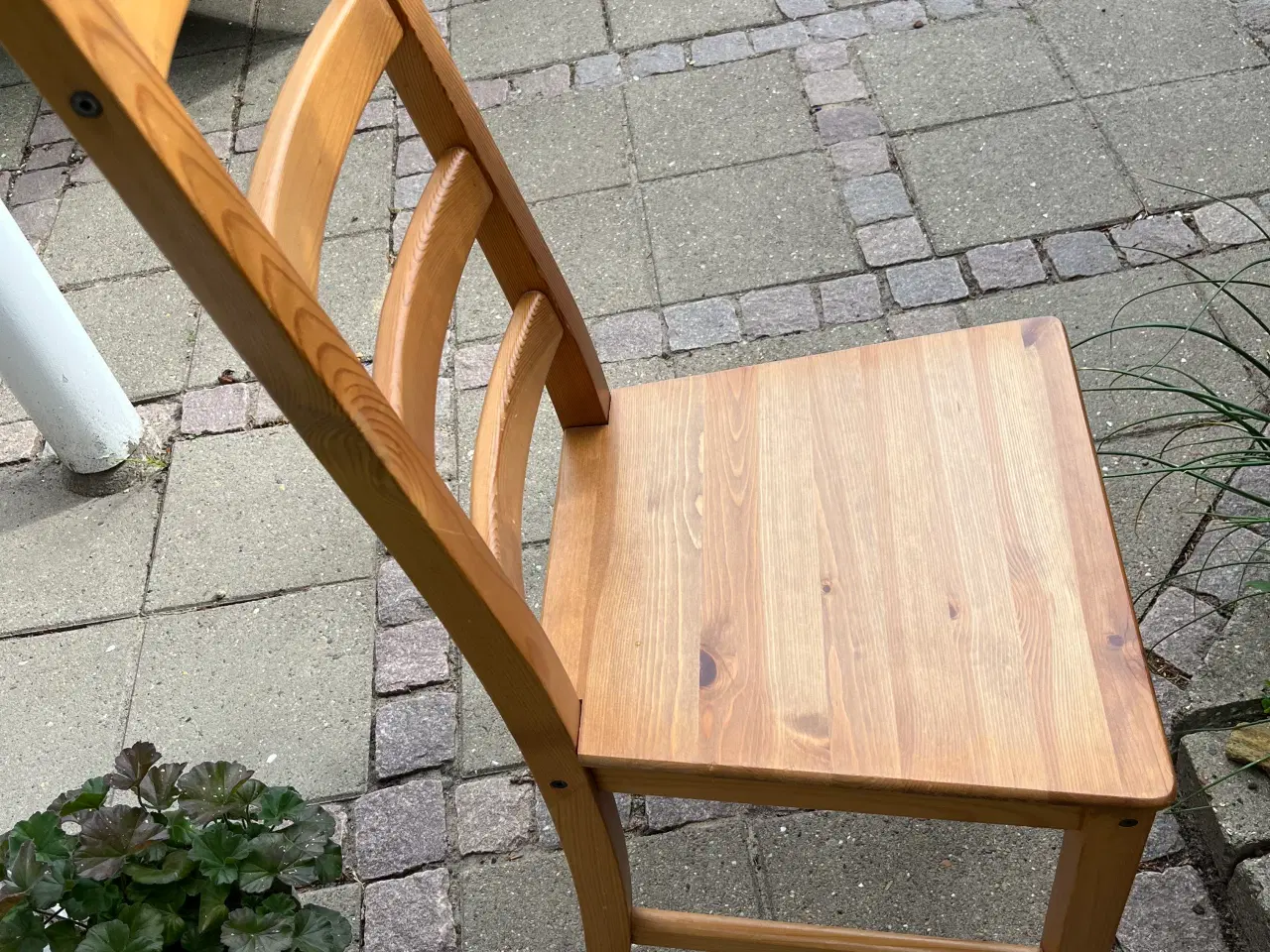 Billede 2 - Spise bord stole 