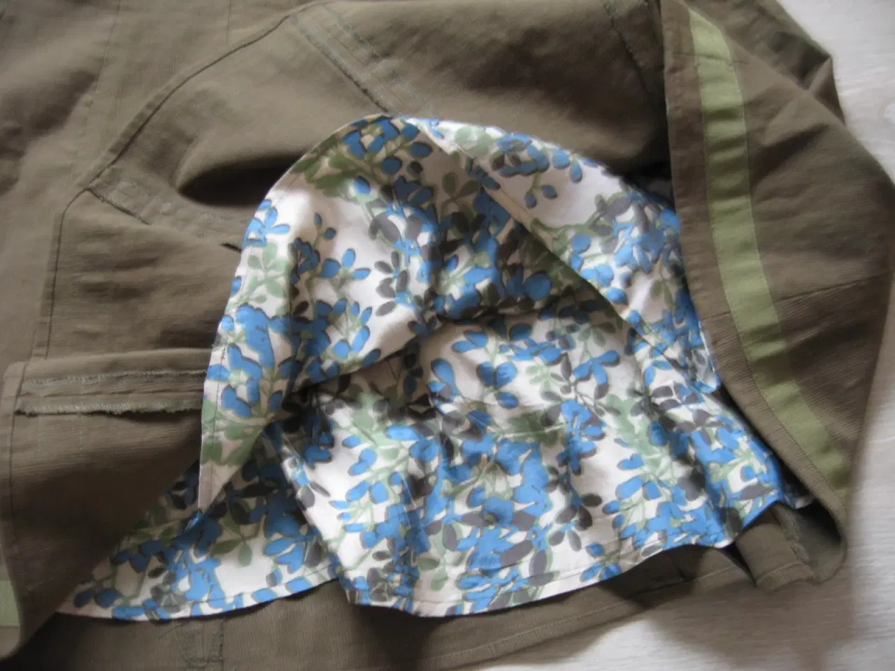 Billede 2 - Bruuns Bazaar nederdel str L