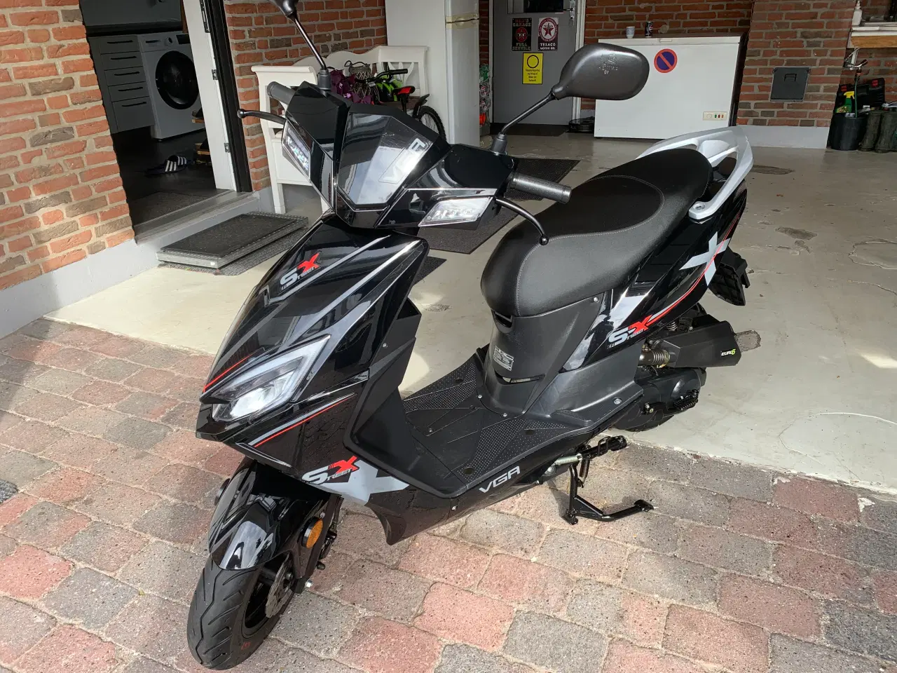 Billede 2 - Vga Street-X 30 km 2025. 2250 km