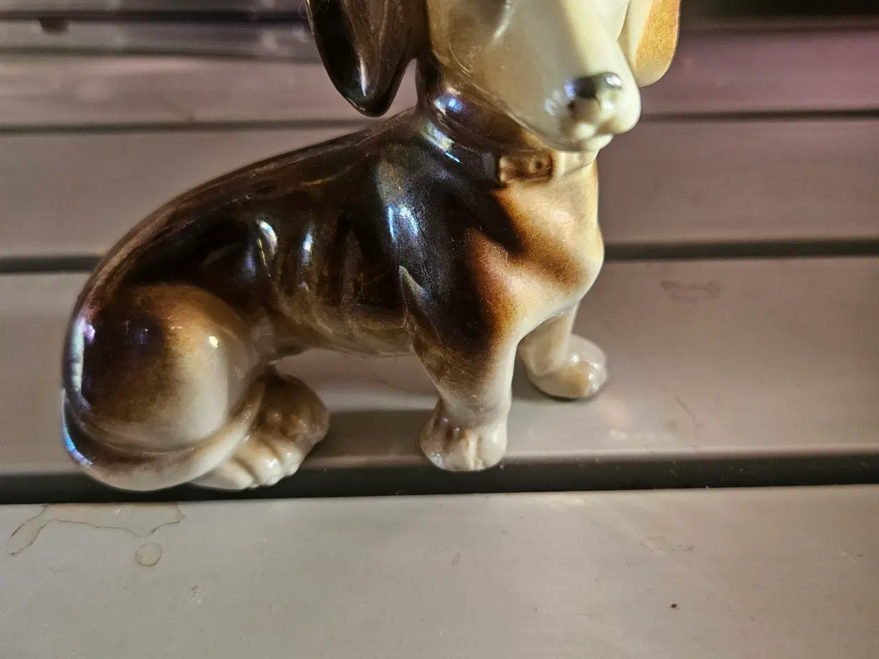 Billede 1 - Lille sød porcelænsfigurer Gravhund