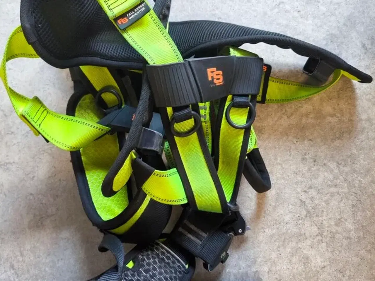 Billede 3 - Kasse m. sikringsgrej samt div.