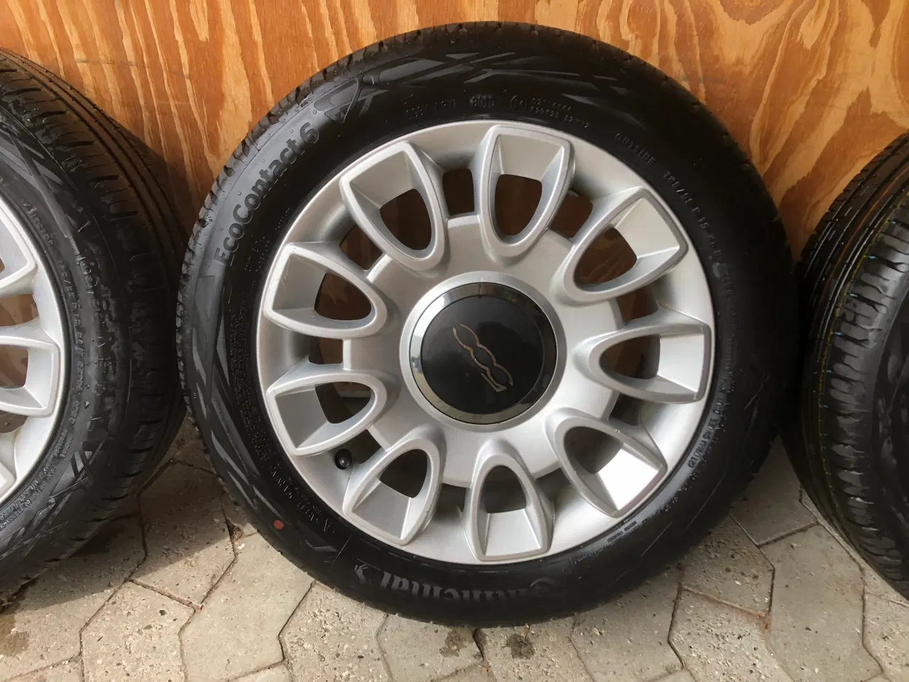 Billede 3 - Originale Fiat 500 Fælge & dæk