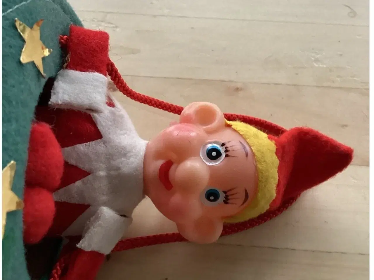 Billede 6 - Lille knæ nisse i hat