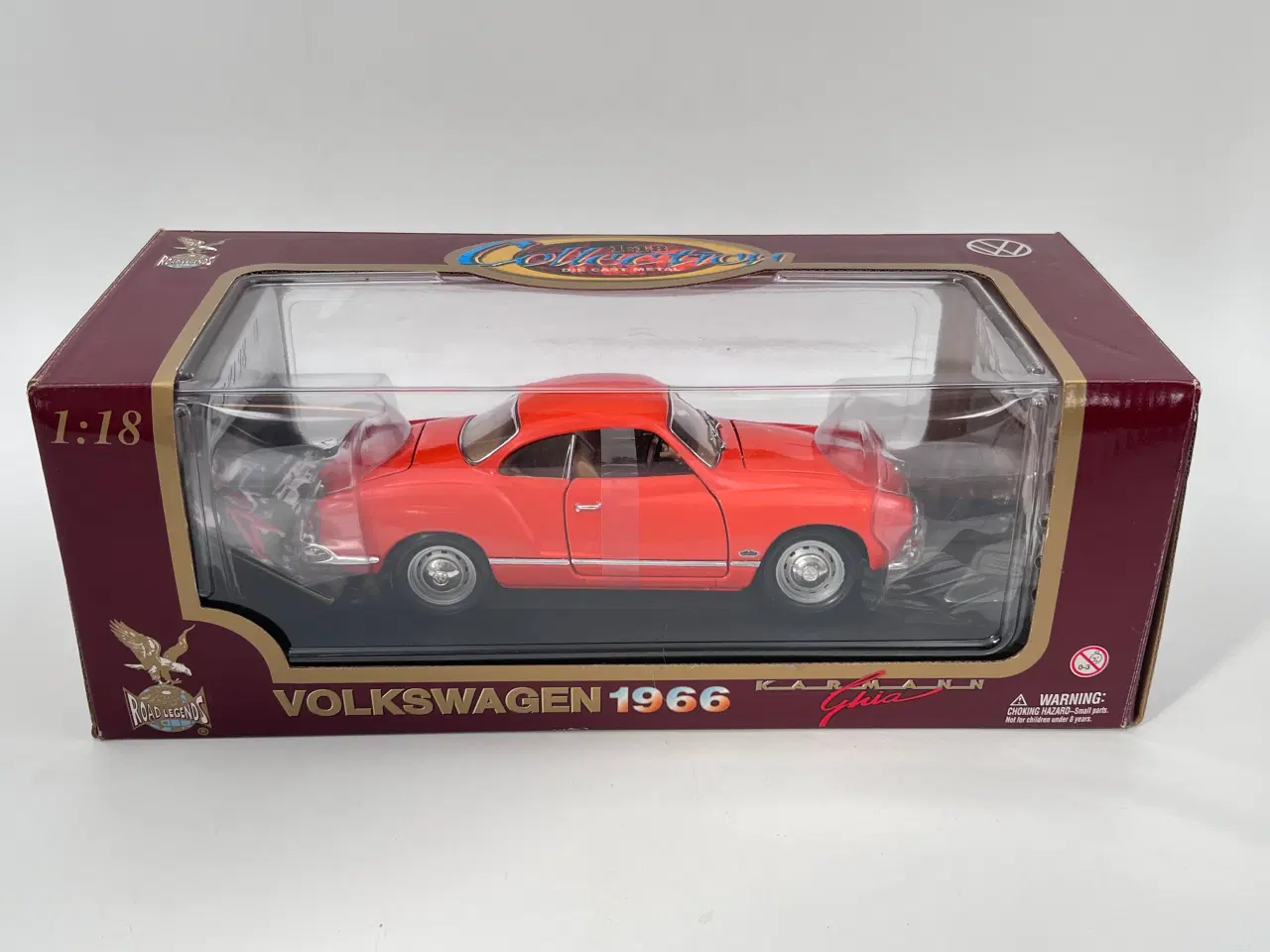 Billede 10 - 1966 VW Karmann Ghia - 1:18  Flot og detaljeret 