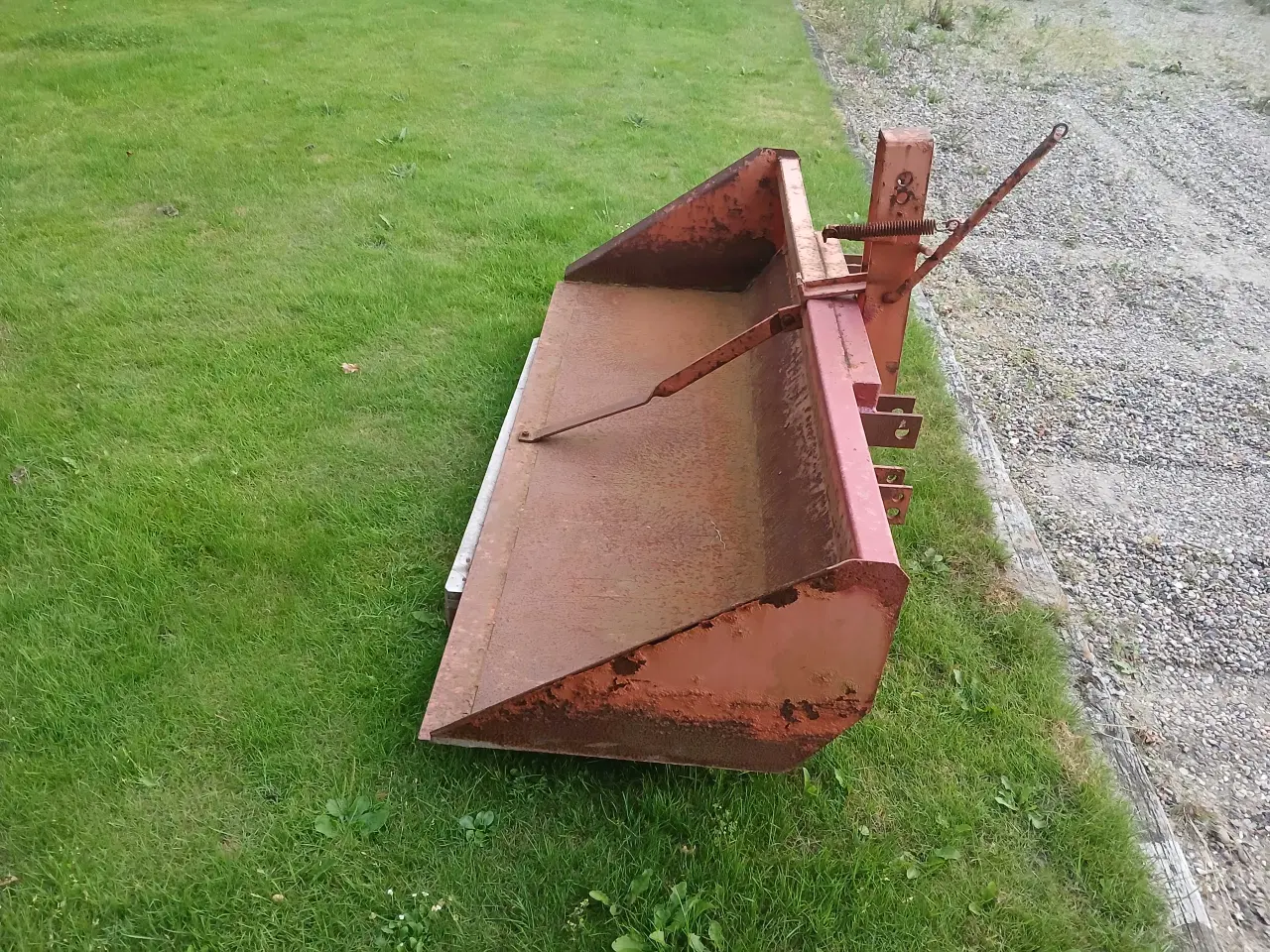 Billede 2 - Bagtipskovl til traktor