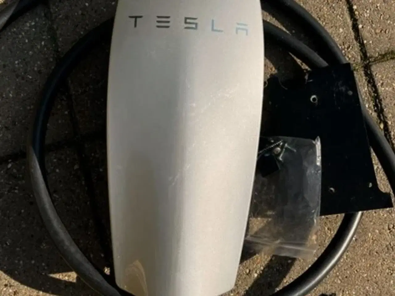 Billede 1 - TESLA ladeboks næsten ny