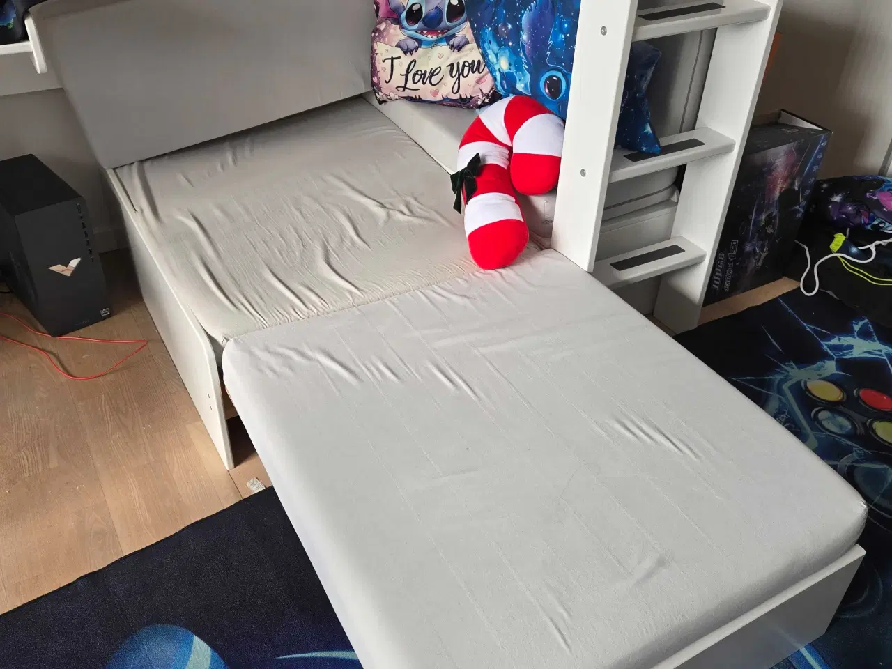 Billede 3 - Flexa højseng med alt til