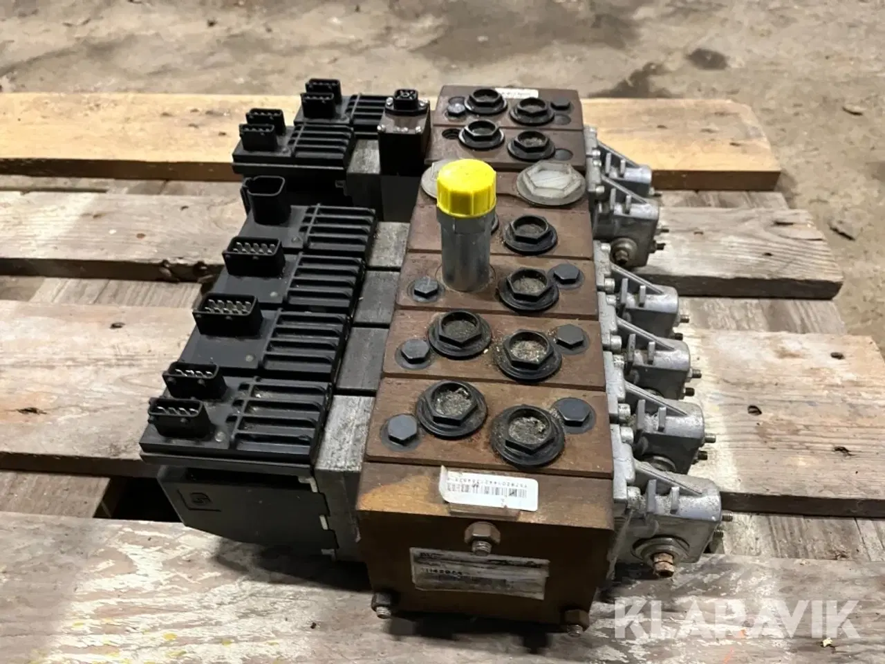 Billede 3 - Ventilblok 6 ventiler Danfoss PVG 32 12 volt