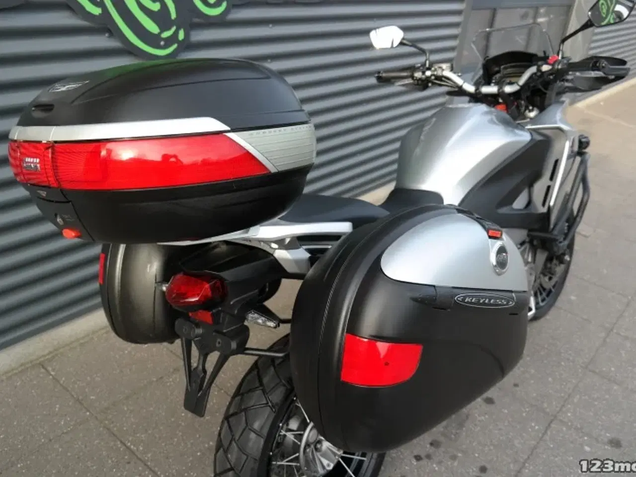 Billede 6 - Honda VFR 1200 X MC-SYD       BYTTER GERNE