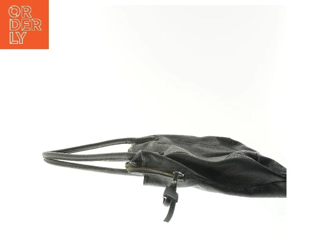 Billede 4 - Stor sort lædertaske fra Ilse Jacobsen (str. 37x40x12 cm)