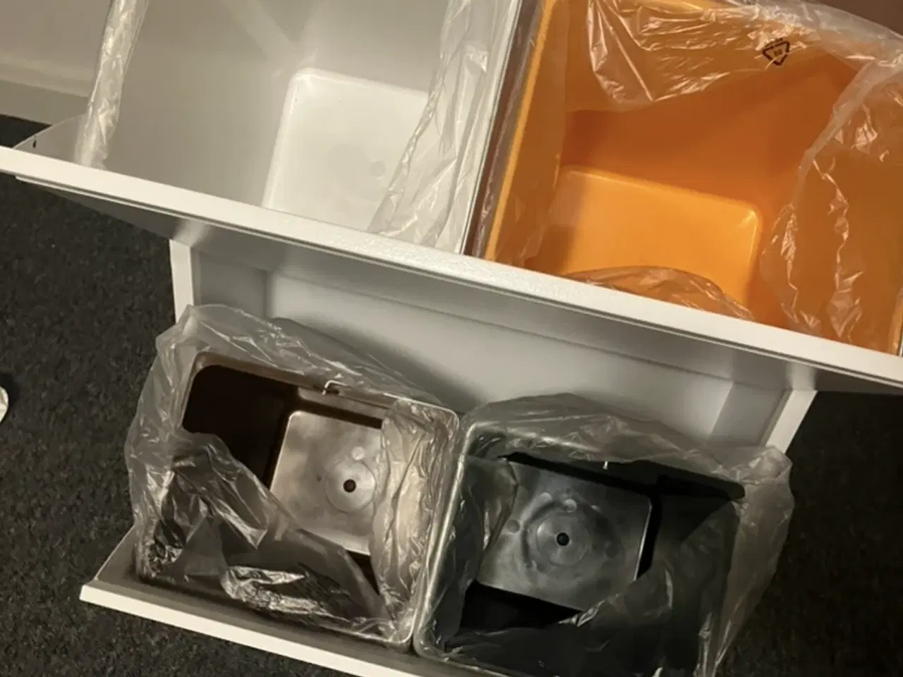 Billede 2 - Ubrugt organizer til affald mm