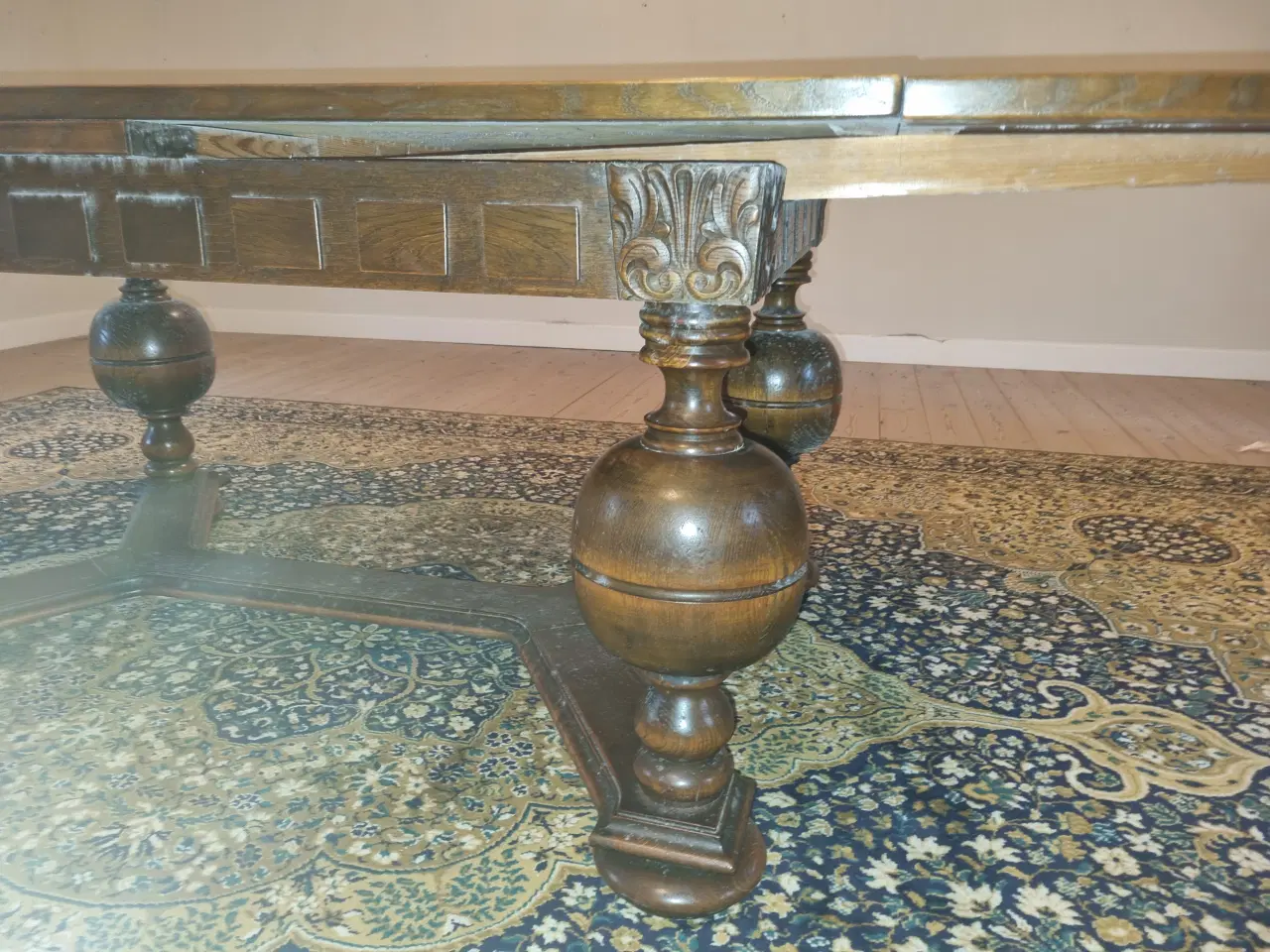 Billede 3 - Spisebord 