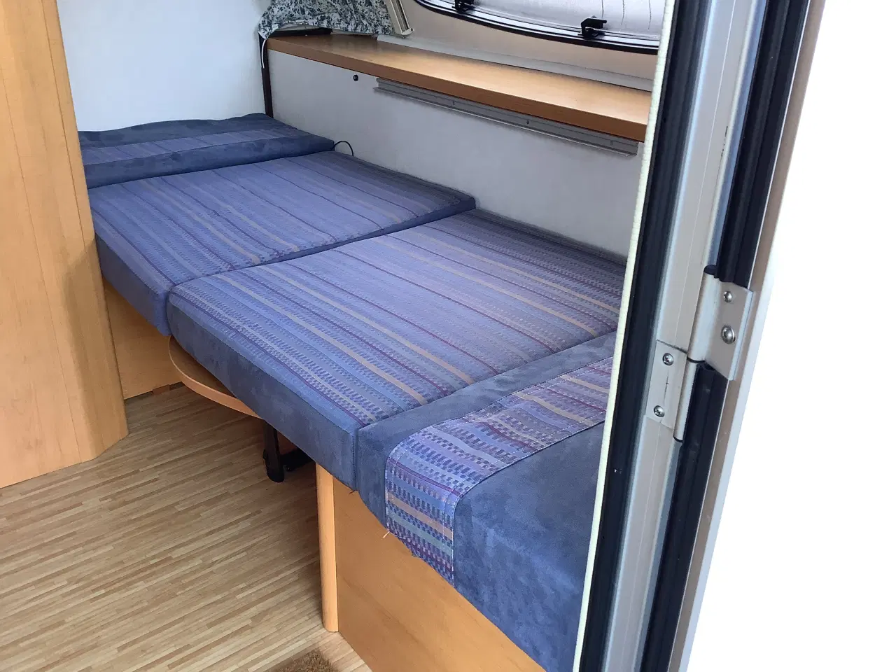 Billede 19 - HYMER Feeling  430 hæve/løfte tag.