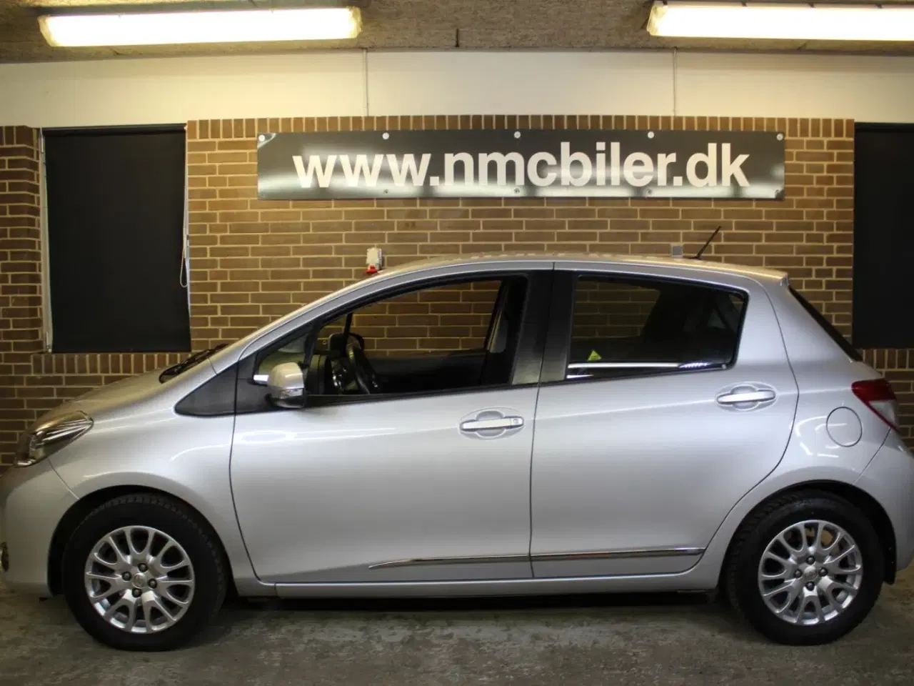 Billede 1 - Toyota Yaris 1,3 VVT-i T2 Touch