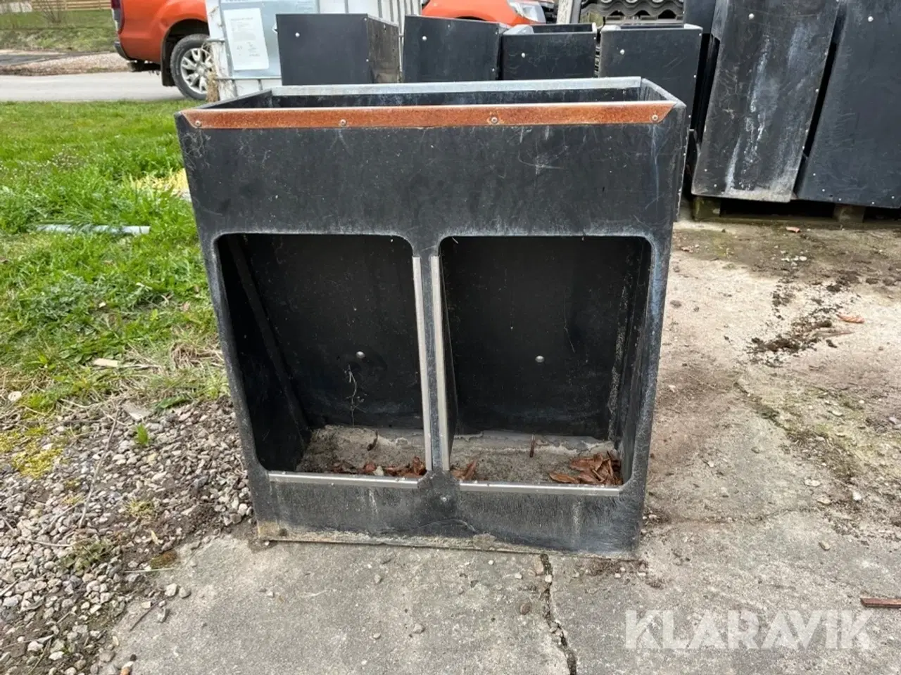 Billede 2 - Foderautomat Domino 10 styk