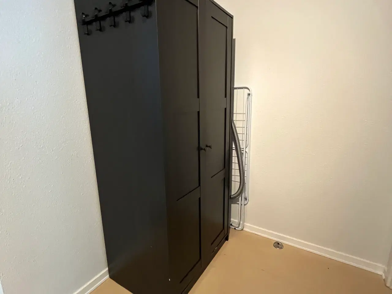 Billede 1 - IKEA garderobeskab “Rakkestad”