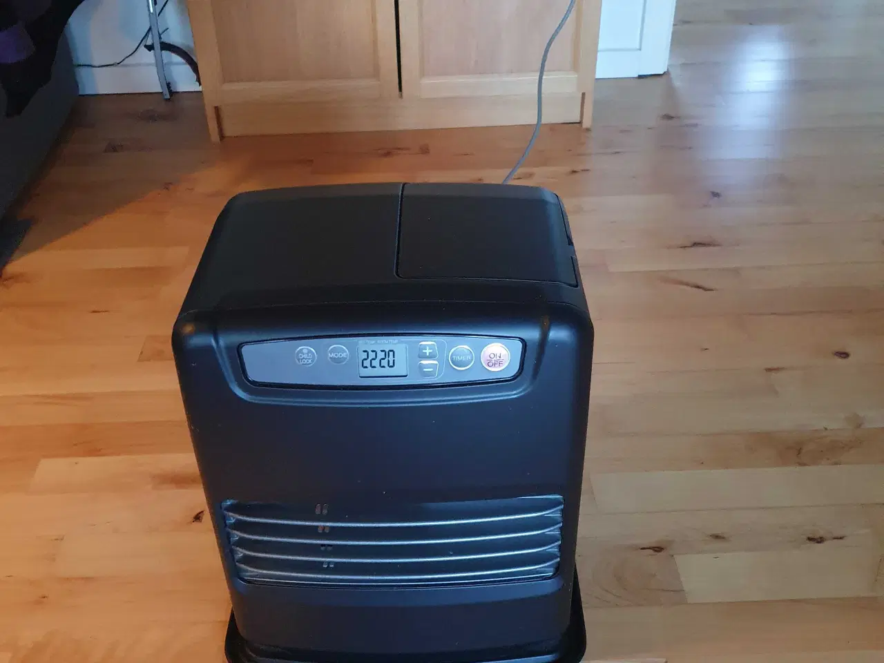 Billede 2 - Petroleums varmeovn 