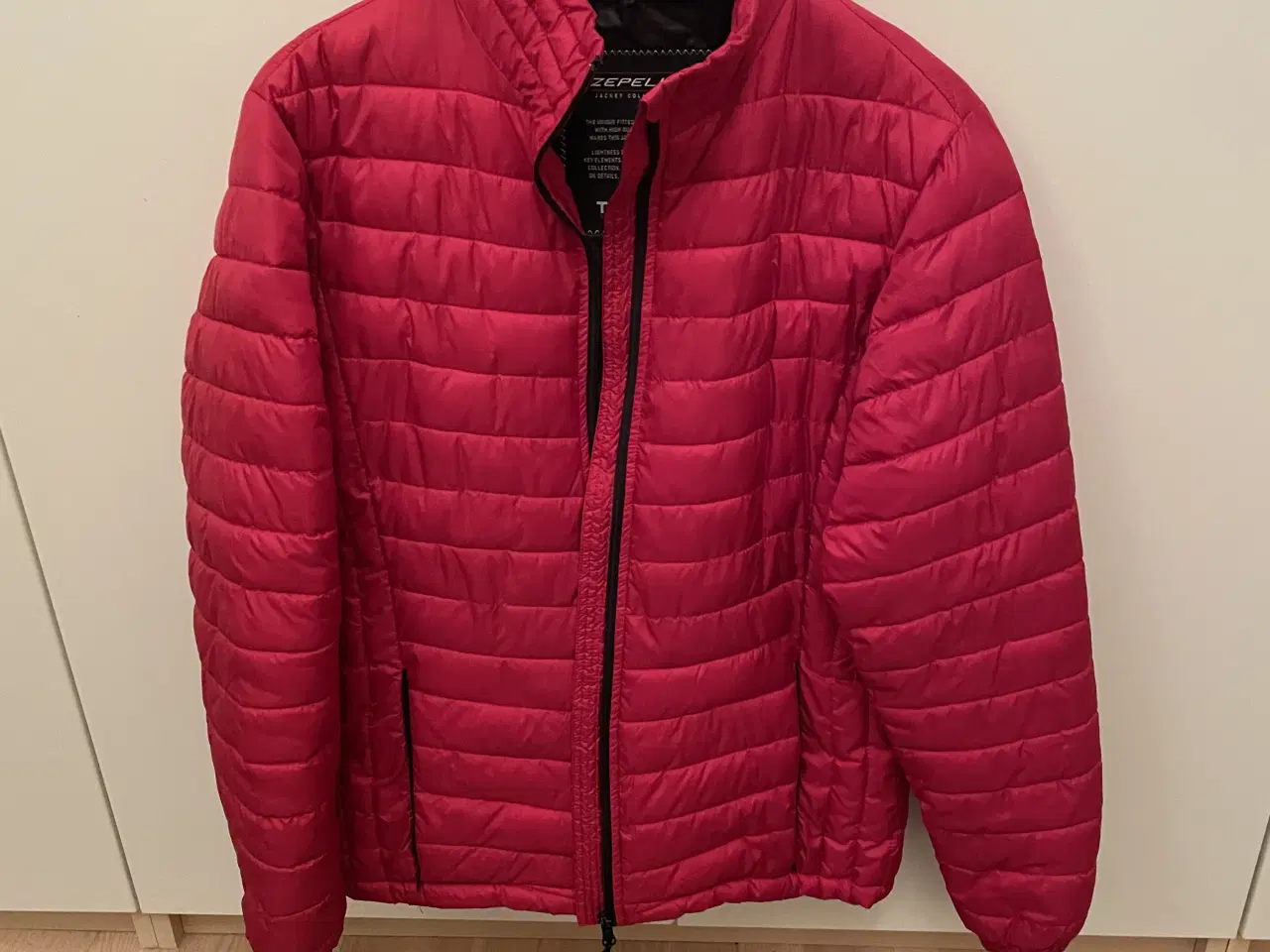 Billede 2 - Pæne damejakker i god stand