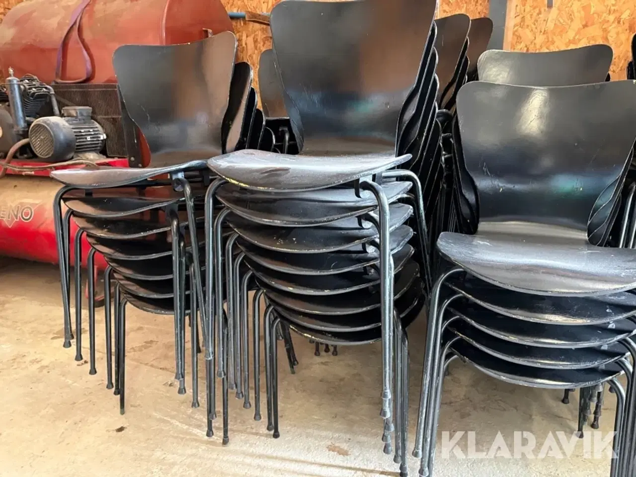 Billede 4 - Lot med stole - ca 85 styk