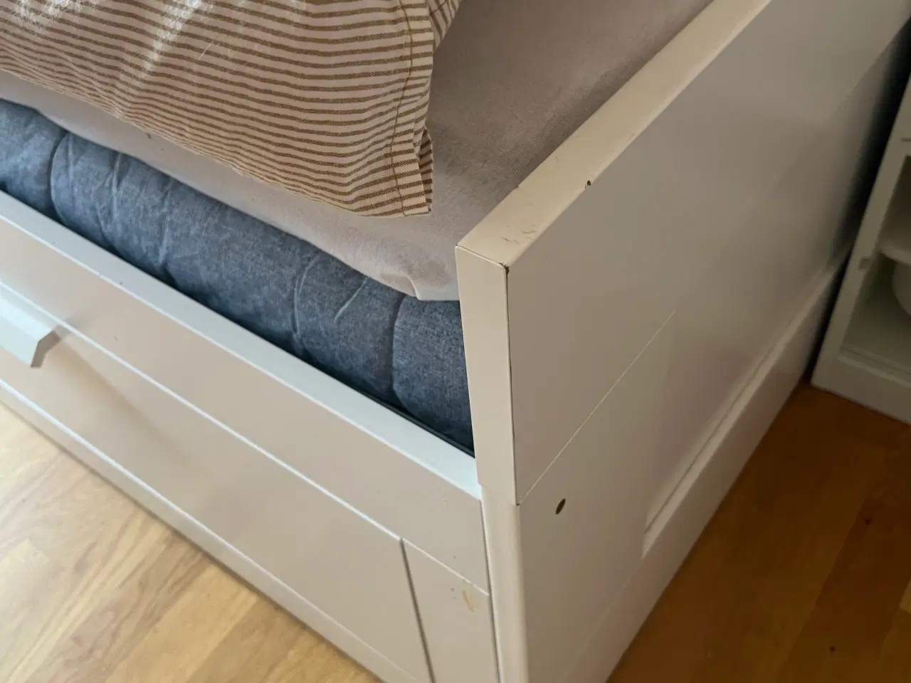 Billede 2 - Brimnes slå ud Ikea seng