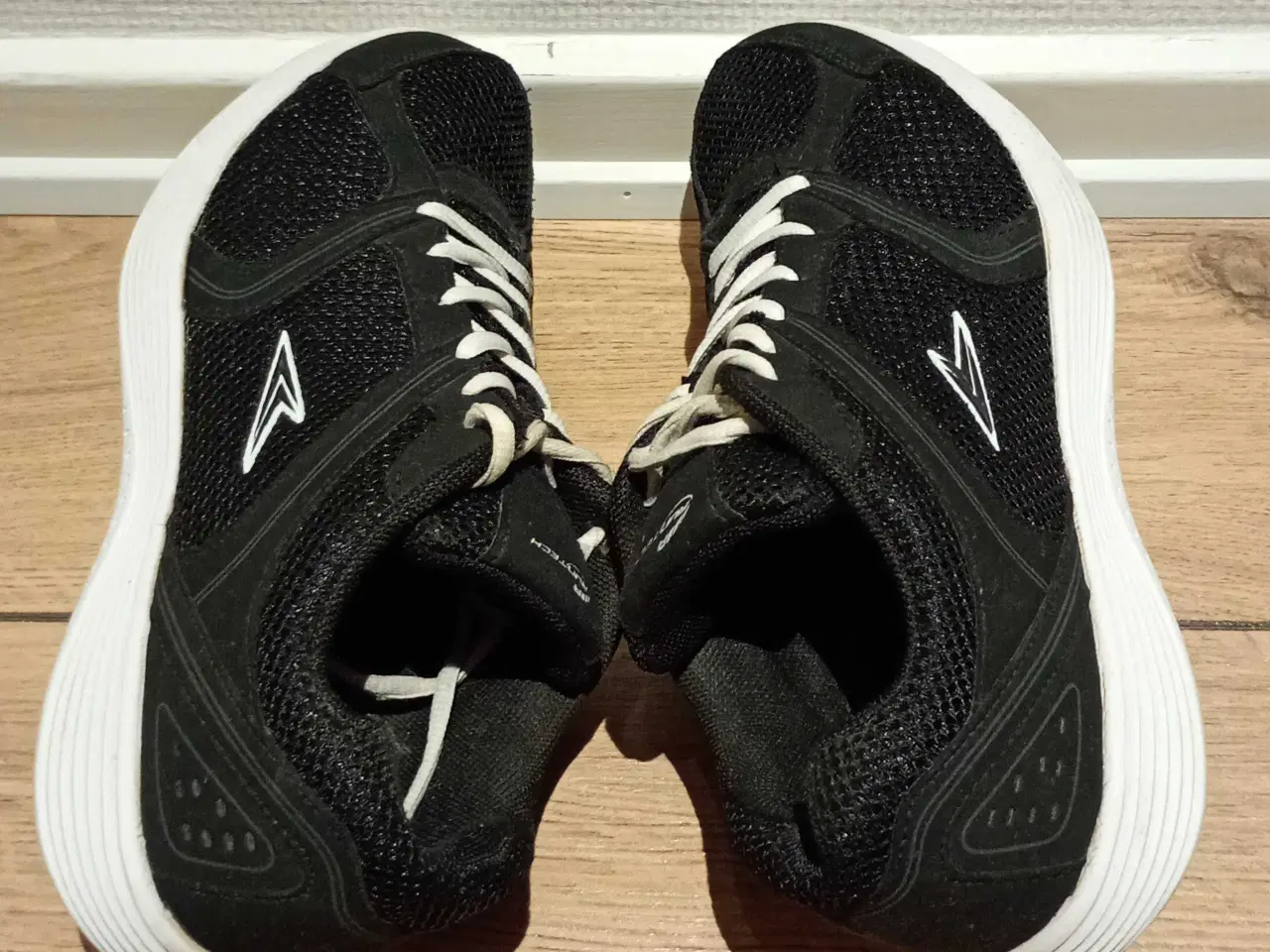 Billede 2 - Sneakers, RUNTECH, sort, str. 41.