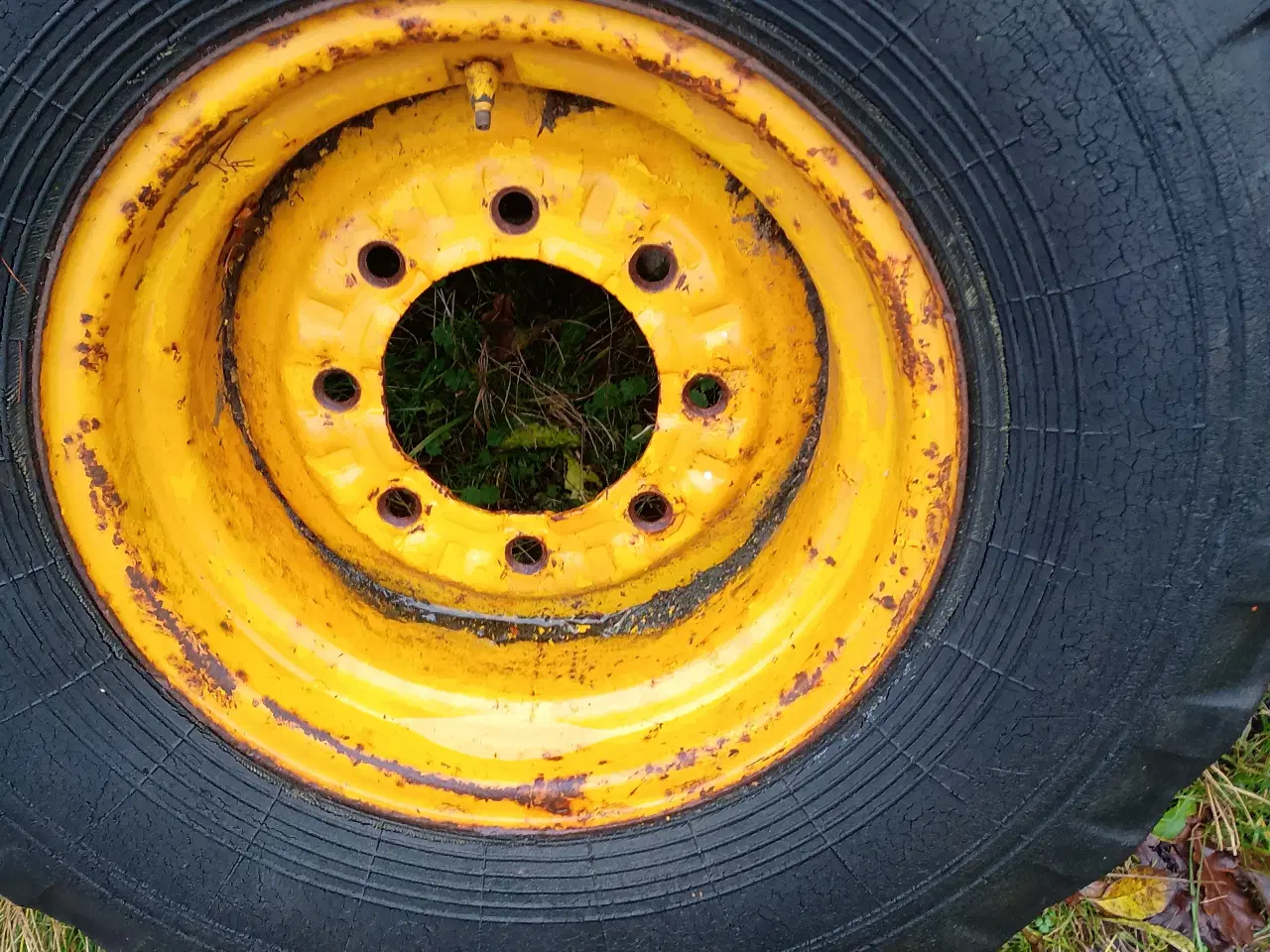 Billede 3 - Fordæk/hjul 9,00-16