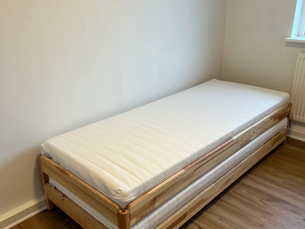 Billede 3 - Stabelbar dobbeltseng i Fyr