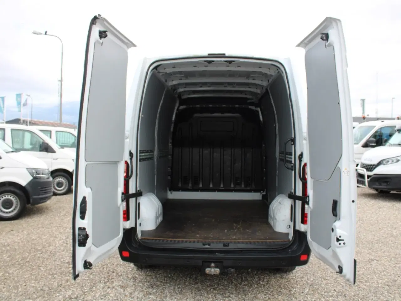 Billede 9 - Renault Master IV T33 2,3 dCi 135 L2H2 Kassevogn
