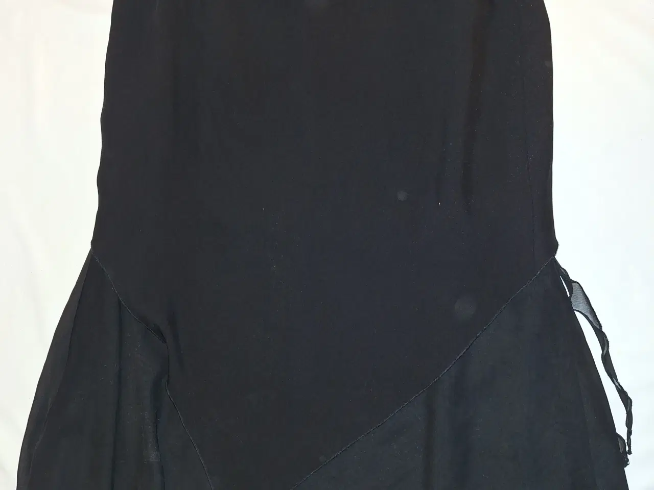 Billede 5 - Nederdel 	