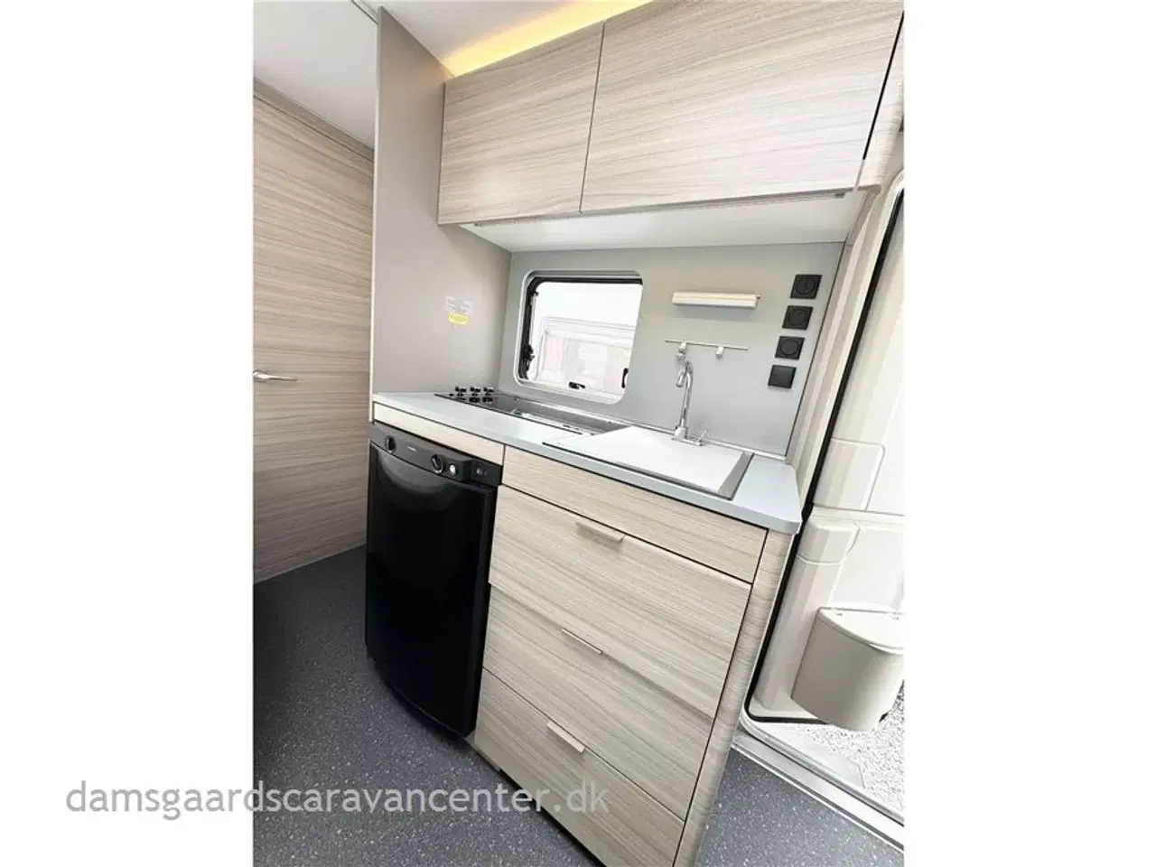Billede 13 - 2021 - Adria Altea 432 PX   Fransk seng-Gulvtemp.-Mover-Tagmarkise