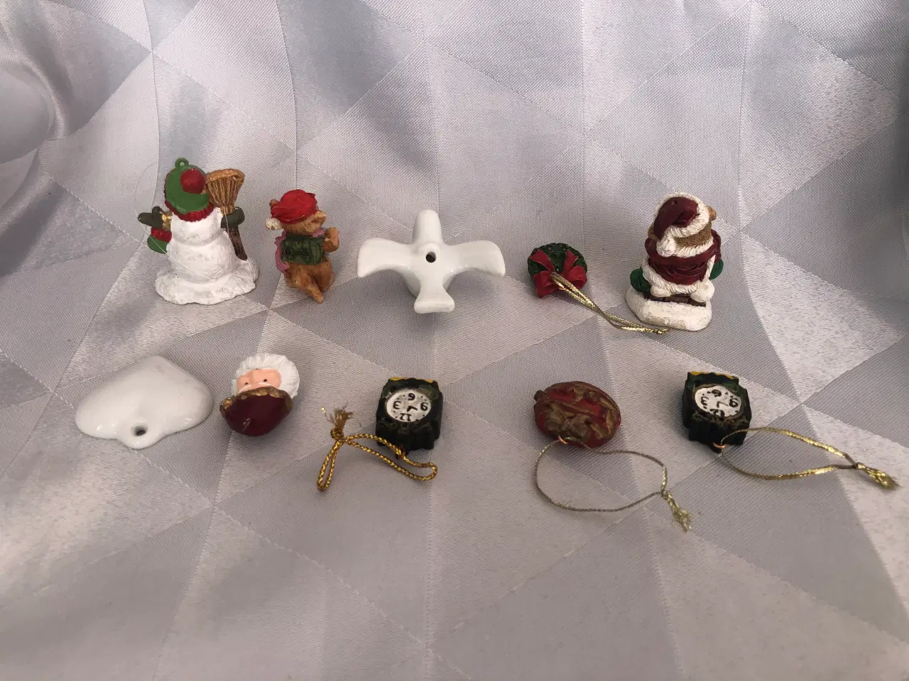 Billede 8 - 10 små keramik julepynt figurer