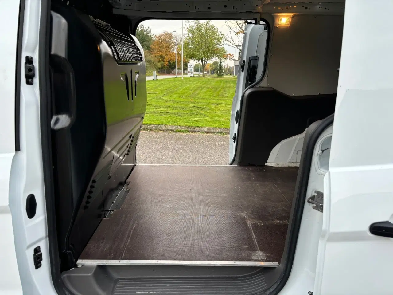 Billede 10 - Ford Transit Connect 1,0 SCTi 100 Ambiente lang