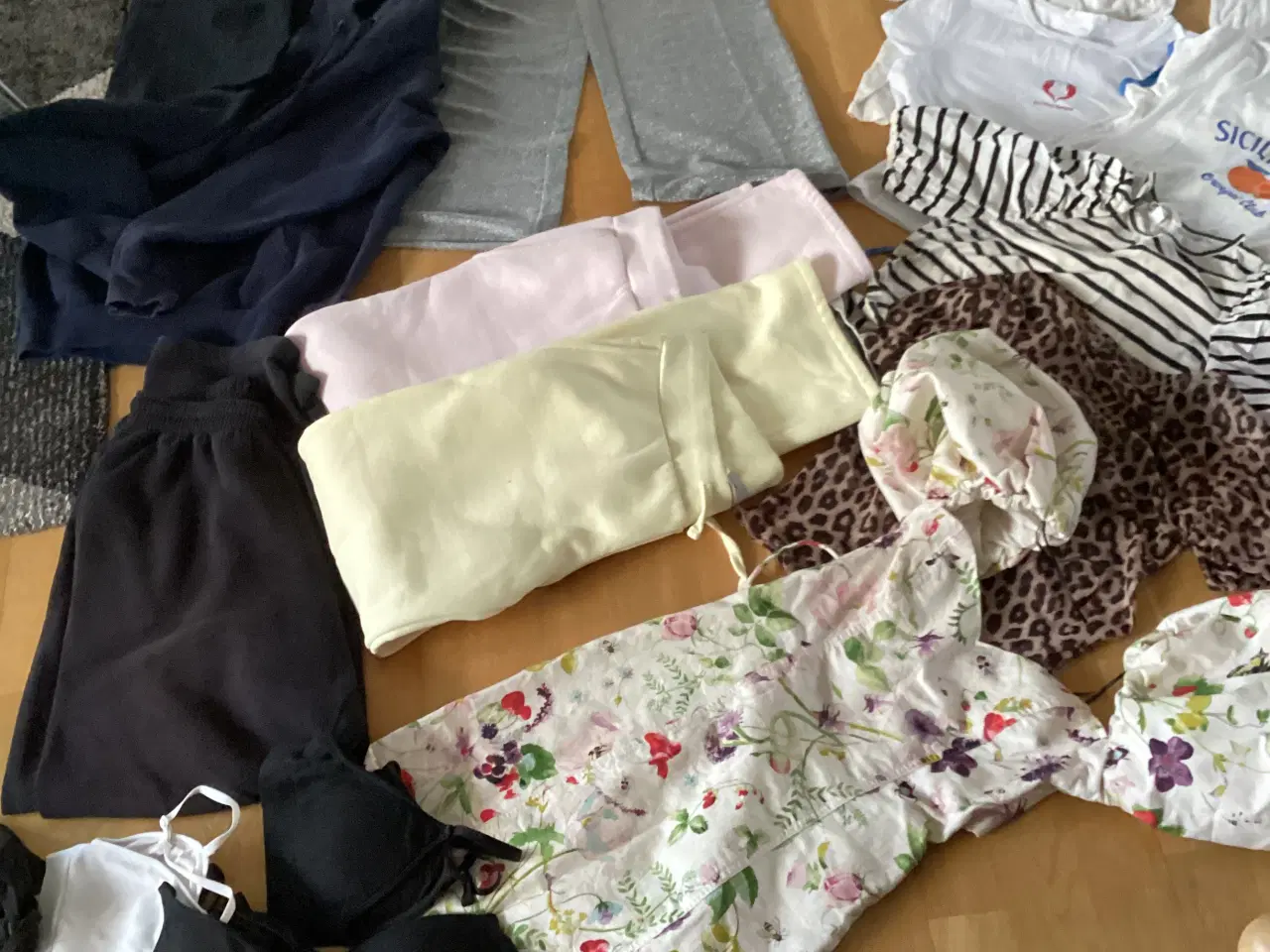 Billede 1 - Pige pakke .