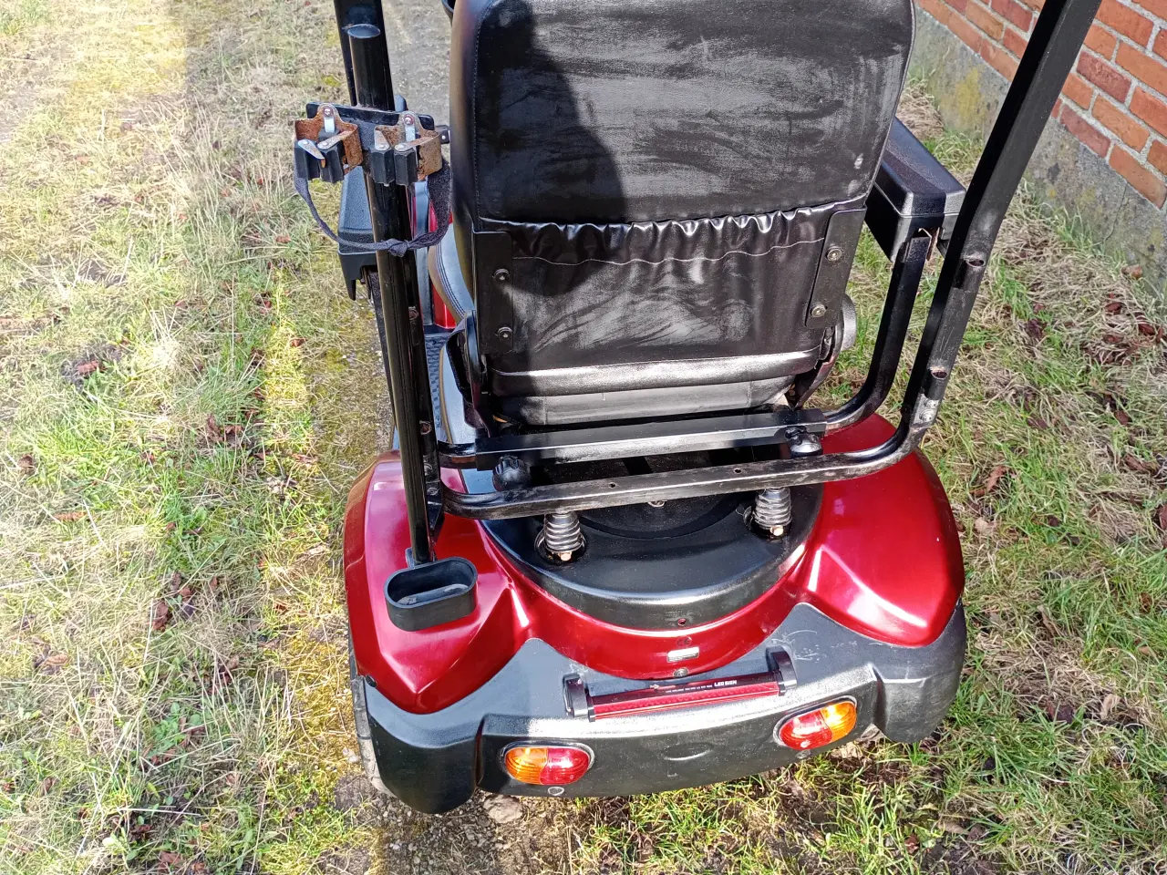 Billede 9 - Stor driftsikker 4-hjulet el-scooter med tag