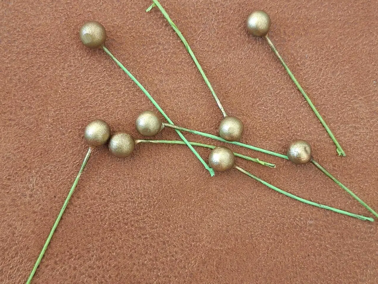 Billede 1 - Knopper til crepepapir blomster 