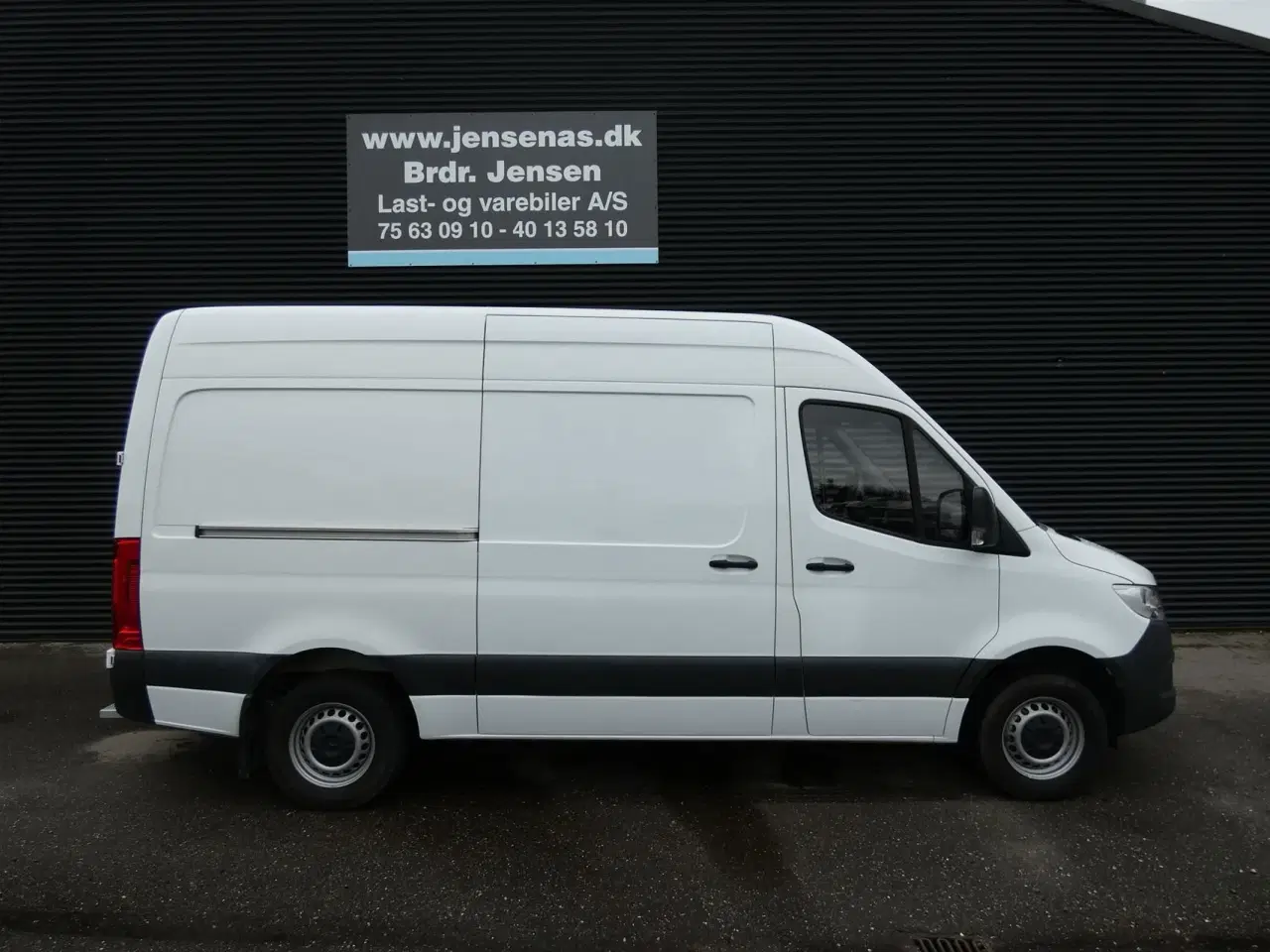 Billede 2 - Mercedes-Benz Sprinter 317 2,0 CDI A2 H2 RWD 9G-Tronic 170HK Van Aut.