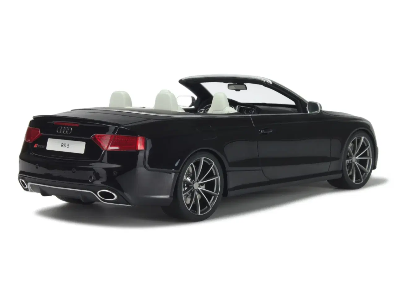 Billede 2 - 2012 Audi RS5 Cabriolet 1:18  