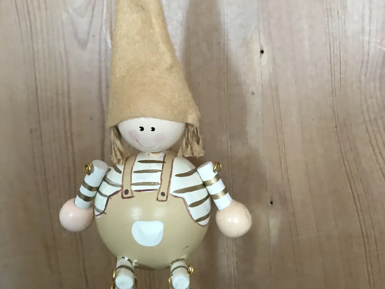 Billede 2 - Nisse i træ