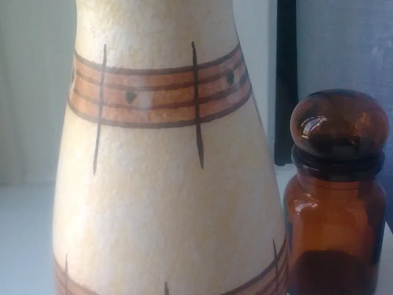 Billede 10 - HERTA keramik RETRO højvase T forår grene o.a.