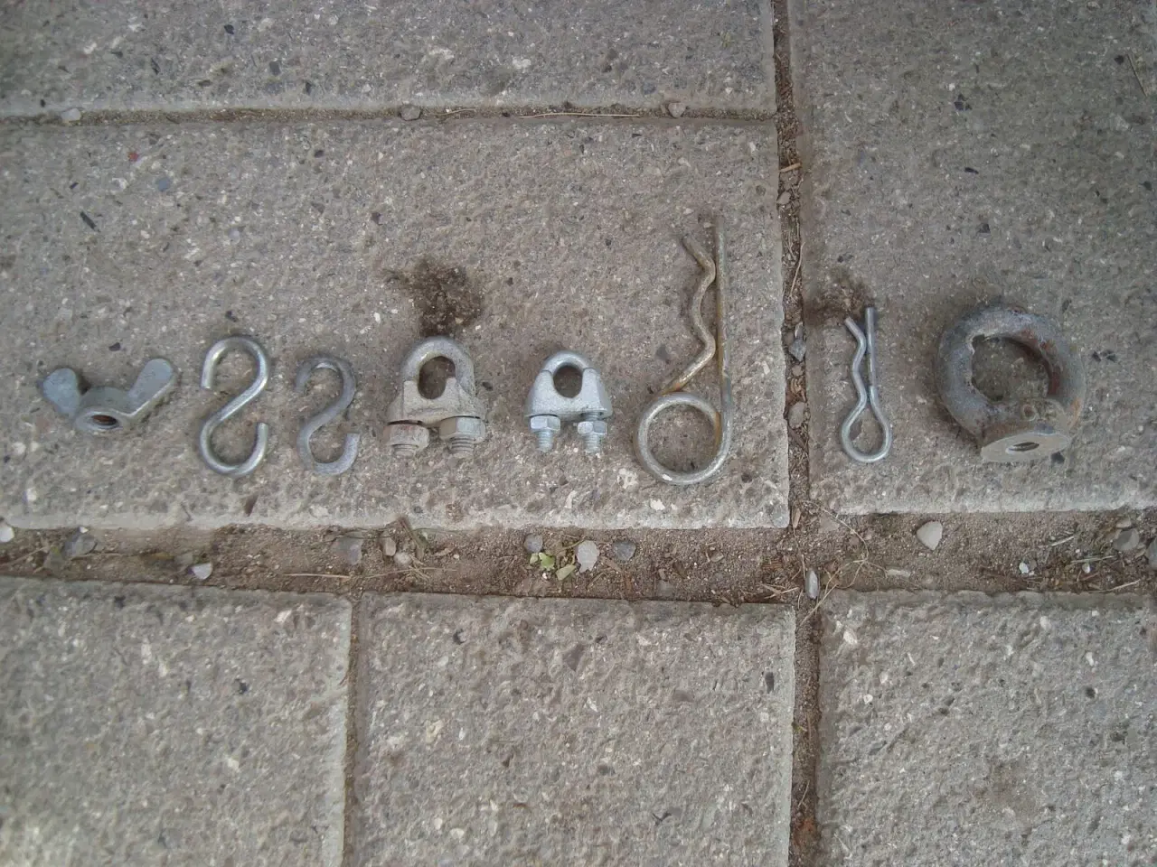 Billede 1 - Sjækler,vingemøtrikker,låsesplitter,wire