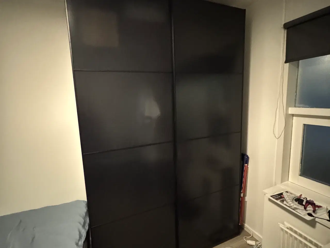Billede 1 - IKEA PAX med skydelåger (150x236x65)