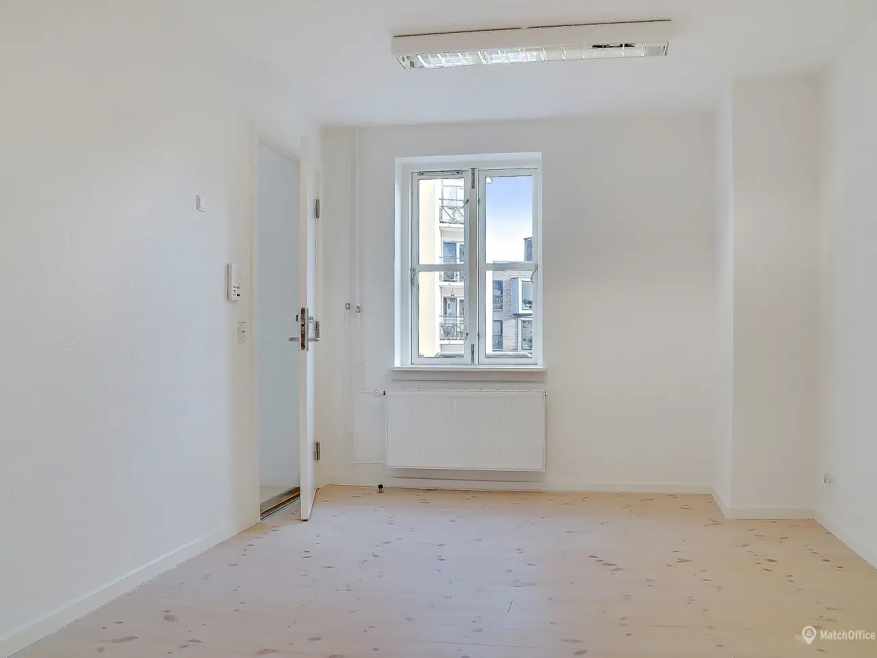 Billede 2 - 34 kvm. charmerende kontor. klinik. butik etc. - Odense C