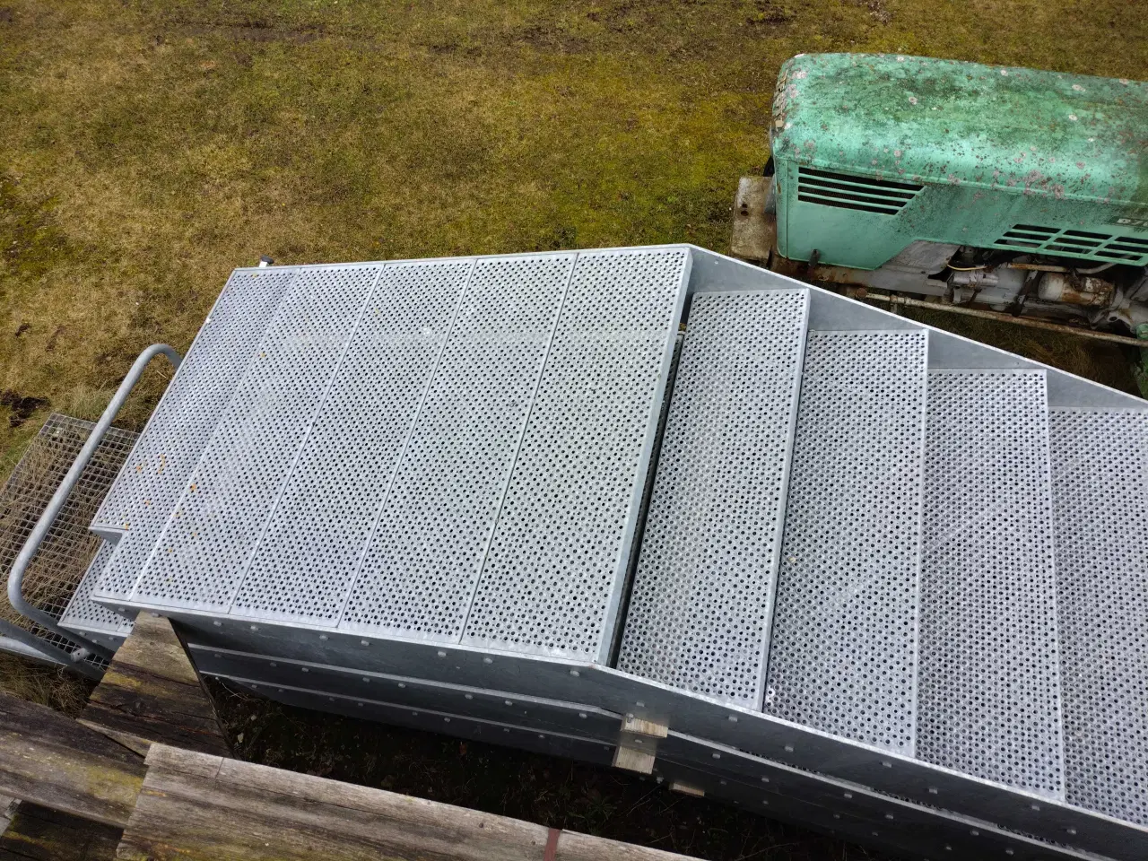 Billede 7 - Brandtrappe med repos 