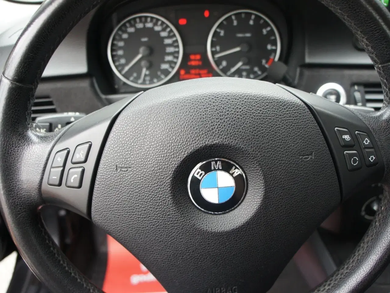 Billede 10 - BMW 320i 2,0 